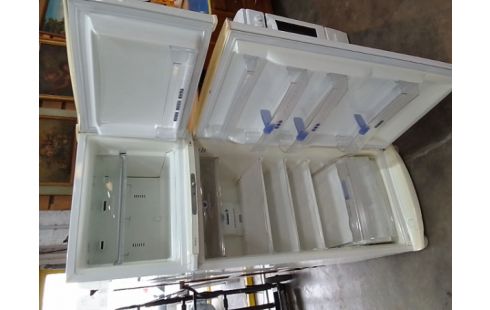 REFRIGERATEUR CONGELATEUR WHIRLPOOL