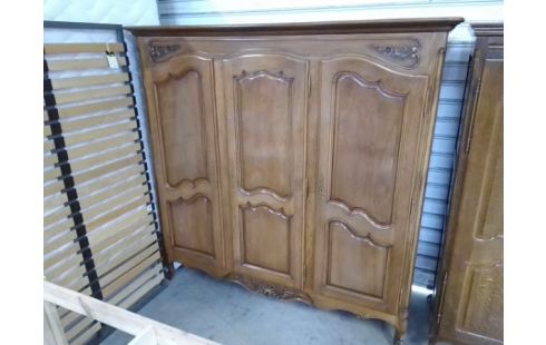 ARMOIRE 3 PORTES MERISIER