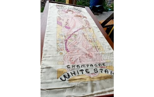 DECORATION SUR SOIE MUCHA MOËT  & CHANDON