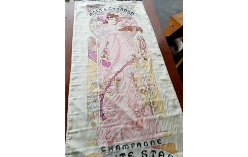 DECORATION SUR SOIE MUCHA MOËT  & CHANDON