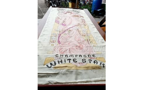 DECORATION SUR SOIE MUCHA MOËT  & CHANDON