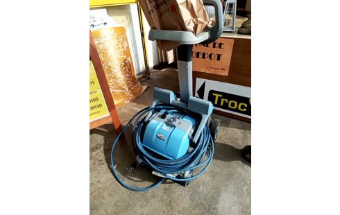 ROBOT DE PISCINE DOLPHINS M400+ACC SAC RSV2