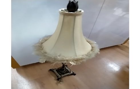 LAMPE DECO Abat jour ecru plumes