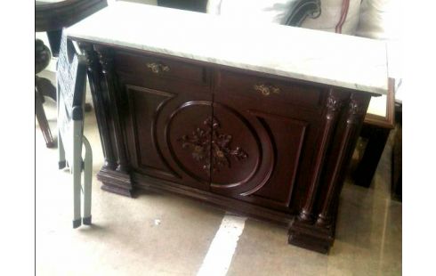 TAQUILLÓN CON MARMOL