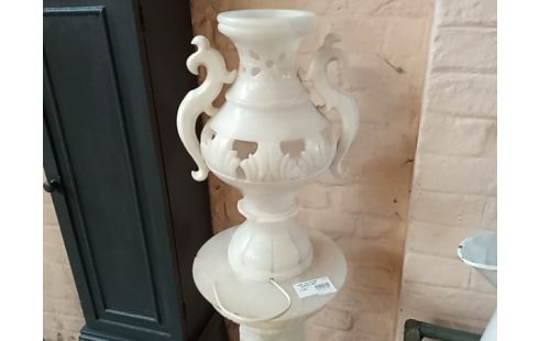 LAMPE SUR COLONNE ALBATRE