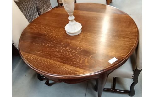 TABLE RONDE CHENE FONCE STYLE LOUIS XV