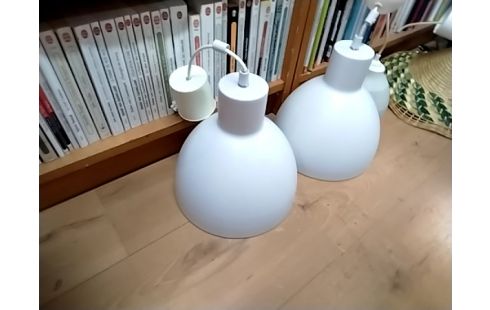 LUSTRE PLASTIQUE BLANC