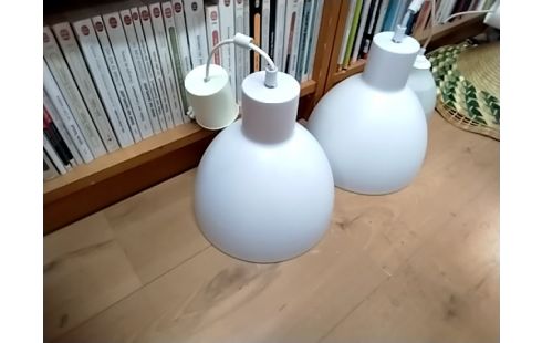 LUSTRE PLASTIQUE BLANC