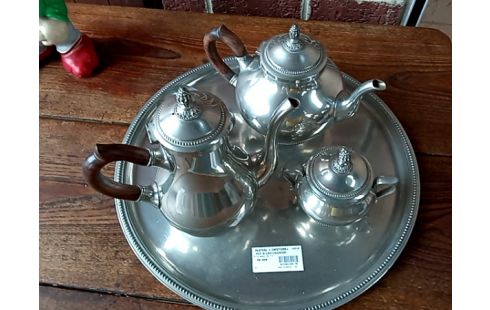 PLATEAU + CAFETIERE+POT A LAIT+SUCRIER LE LOT