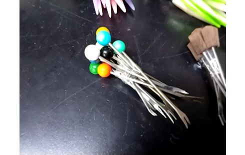 PIQUE APERO BOULES DE COULEURS (12)