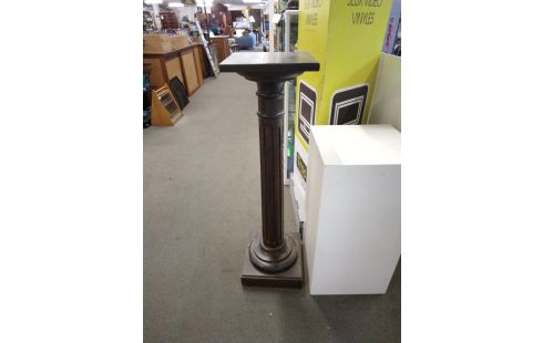 COLONNE ANCIENNE TEINTE FONCE