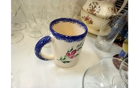 TASSE PEINTE A LA MAIN