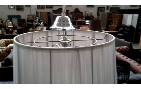 HÄNGELAMPE GRAU MET KRISTALL