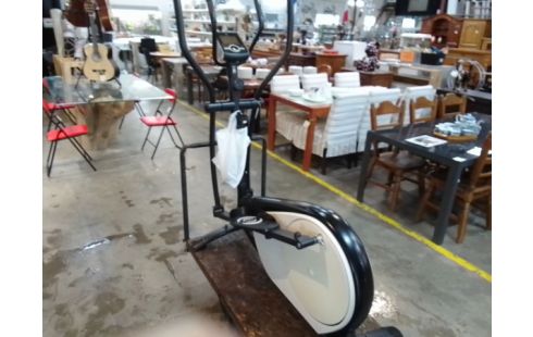 VELO ELLIPTIQUE DOMYOS