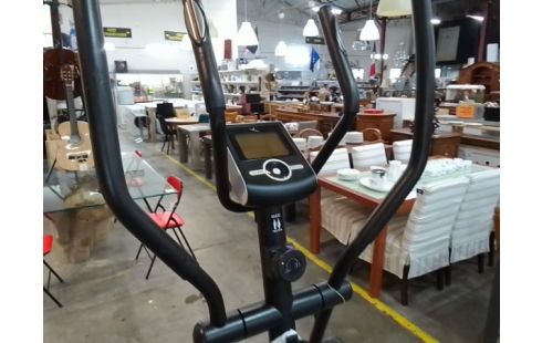 VELO ELLIPTIQUE DOMYOS