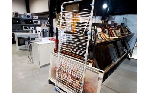 ETENDOIR A LINGE VERTICALE