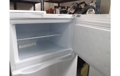 REFRIGERATEUR CONGELATEUR INDESIT 180L+37L AIR STATIQUE