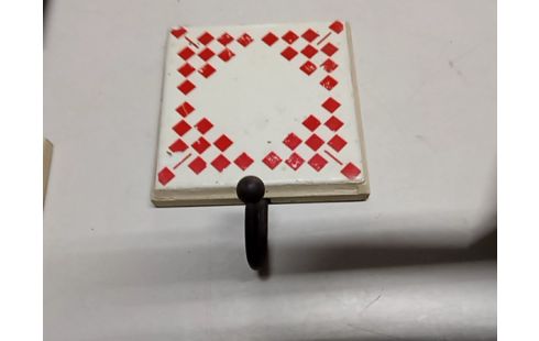 PORTE MANTEAU 1 CROCHET SUR CARREAU