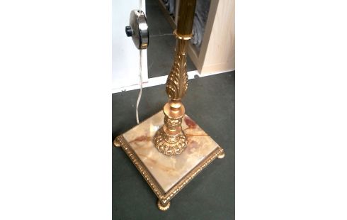 LAMPE A POSER CUIVRE ONYX PIED