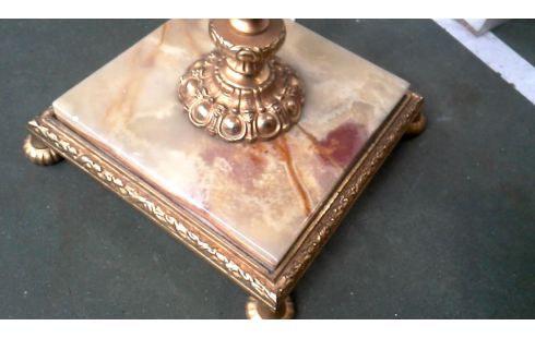 LAMPE A POSER CUIVRE ONYX PIED