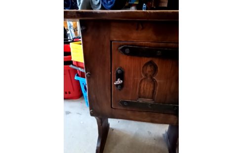 MEUBLE D'APPOINT CHÊNE MOYEN CLEF