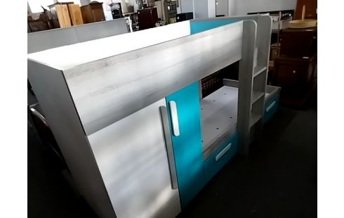 LIT SUPERPOSÉ + ARMOIRE INTÉGRÉE (abîmé)