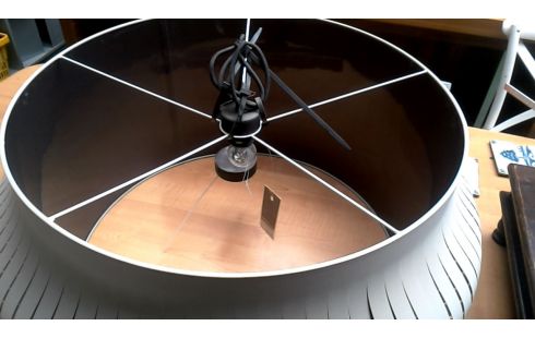 SUSPENSION GRIS TISSU