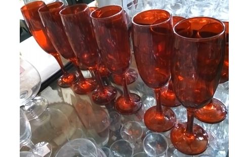 VERRES ROUGES FLUTES LOT