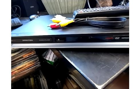 LECTEUR DVD DIVX PEEKTON TELECOMMANDE