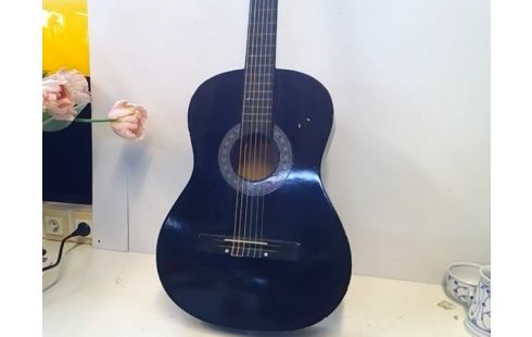 GUITARE NOIR EN L'ETAT