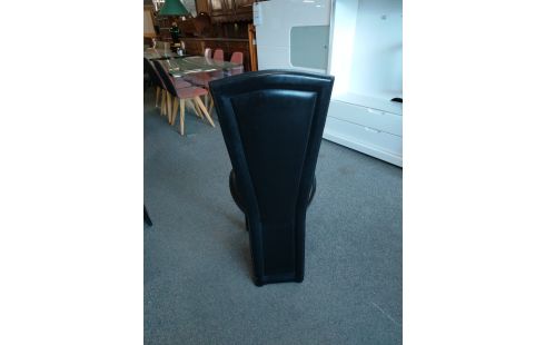 6 CHAISES GAINÉES CUIR