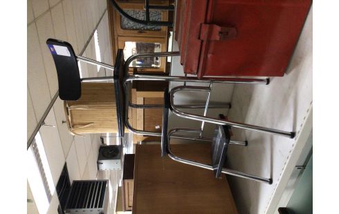 CHAISE ESCABEAU FORMICA NOIR