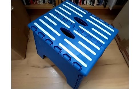 TABOURET PLIANT Bleu