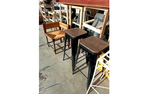 TABOURET DE BAR STYLE VINTAGE
