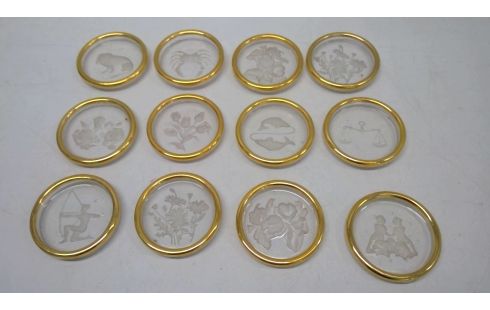 ONDERZETTERS GLAS FIGUREN