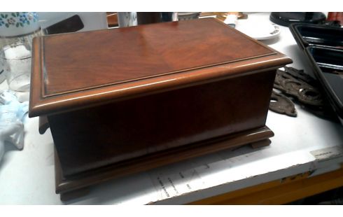 SCHMUCKSCHATULLE, , HOLZ