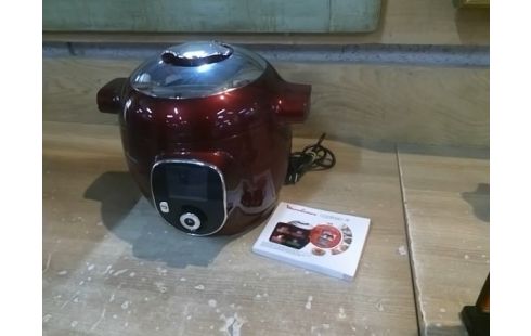 ROBOT MENAGER MOULINEX COOKEO ETAT NEUF