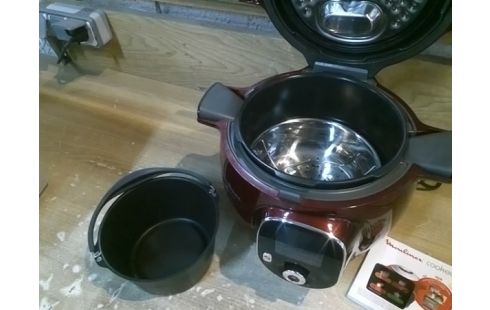 ROBOT MENAGER MOULINEX COOKEO ETAT NEUF