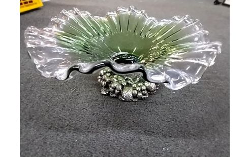 COUPE Sur pied verre dentelle verte