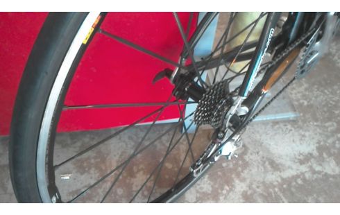 VELO DE COURSE MBK CABRE CARBONE