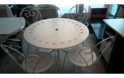 TABLE +  4 CHAISES