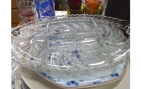 PLATEAU EN VERRE 4 PARTIES