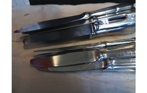 LOT DE COUTEAUX