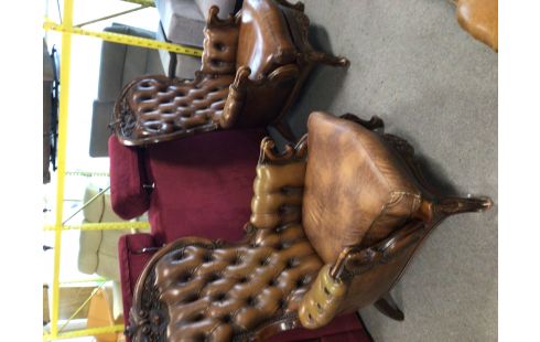 FAUTEUIL STYLE LOUIS XV CUIR BRUN LA PAIRE