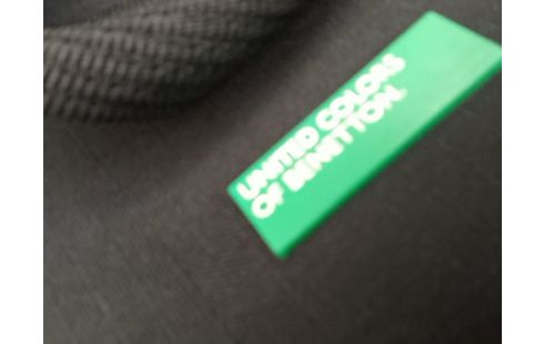 SAC BANDOULIERE TISSU NOIR BENETTON