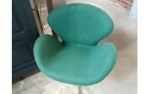 FAUTEUIL SWAN ARNE JACOBSEN TISSU VERT