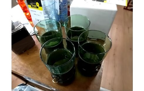 VERRES LOT DE 4 STYLE MÉDIÉVALE