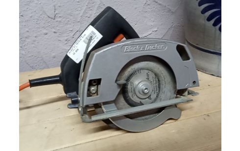 SCIE CIRCULAIRE BLACK ET DECKER