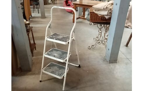 ECHELLE ESCABELLE 3 MARCHES