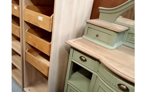 COLONNE penderie a tiroirs bois clair